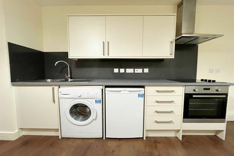 Studio to rent, Bournemouth