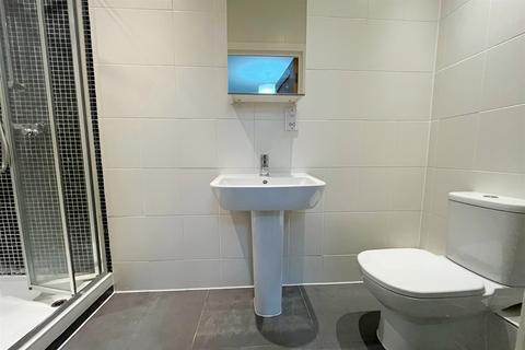 Studio to rent, Bournemouth