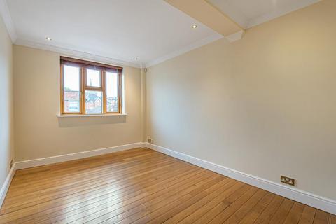 2 bedroom apartment to rent, Buckingham Street,  Aylesbury,  HP20