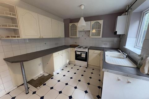 2 bedroom terraced house to rent, 51 Cwrt Llwyn Fedwen Morriston Swansea