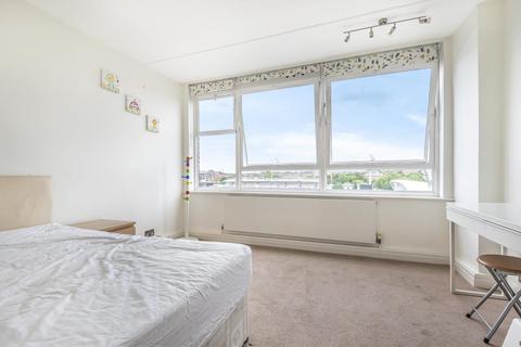 2 bedroom apartment to rent, Lords View,  St Johns Wood,  NW8