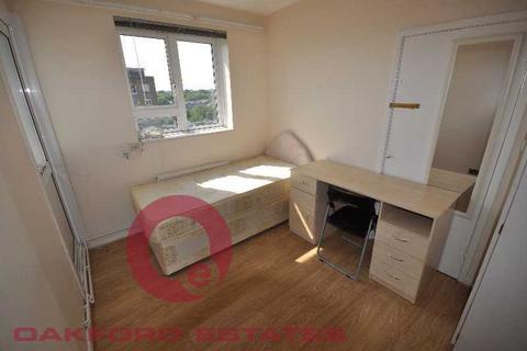 4 bedroom flat to rent, Robert Street, Euston, London NW1