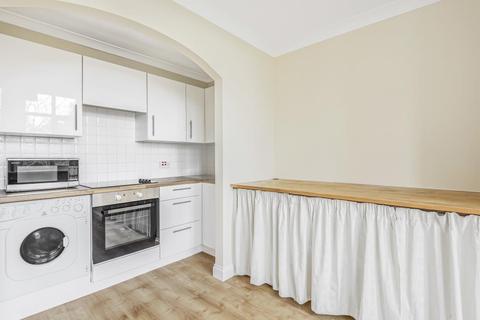 1 bedroom apartment to rent - Bayman Manor,  Chesham,  HP5