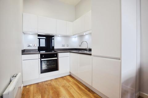 1 bedroom apartment to rent, Tate House, New York Road