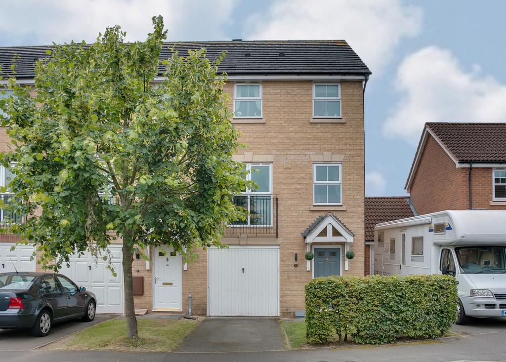 Bridge Road, Breme Park, Bromsgrove, B60 3GT 3 bed end of terrace house