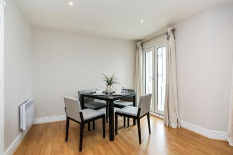 1 bedroom flat for sale - Tollard House, Kensington, W14
