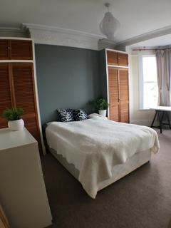 6 bedroom terraced house to rent, Plymouth PL4
