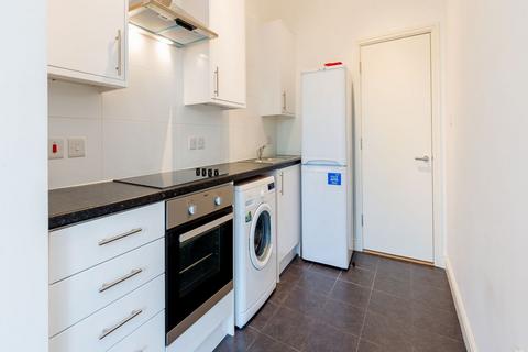 2 bedroom flat to rent, N7