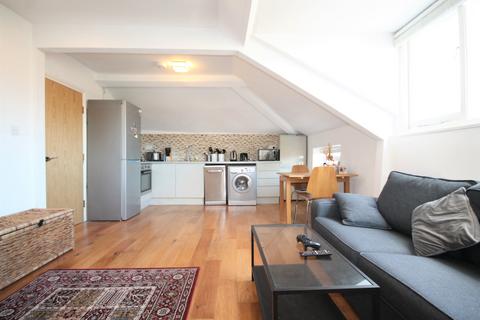 1 bedroom flat to rent, Burghley Road, Kentish Town, NW5