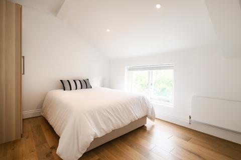 1 bedroom flat to rent, Burghley Road, Kentish Town, NW5