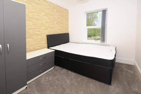 undefined, Ensuite Room 5, 59 Bedford Street, Crewe, CW2