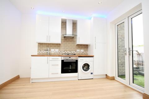 3 bedroom flat to rent, St Pauls road, Islington
