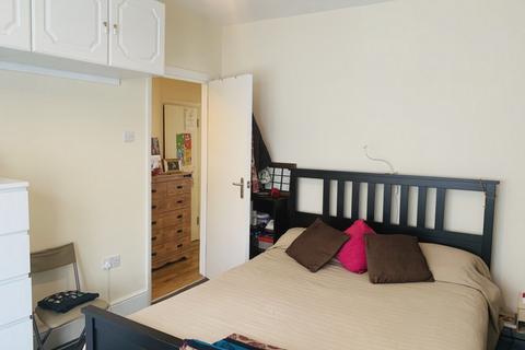 1 bedroom flat for sale, West View Close, Neasden, NW10