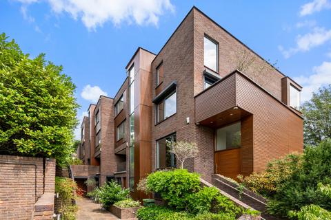 4 bedroom terraced house to rent, Tercelet Terrace, Oak Hill Park, London, NW3
