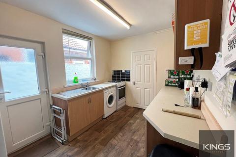 3 bedroom terraced house to rent, Jessie Road, Portsmouth, Southsea