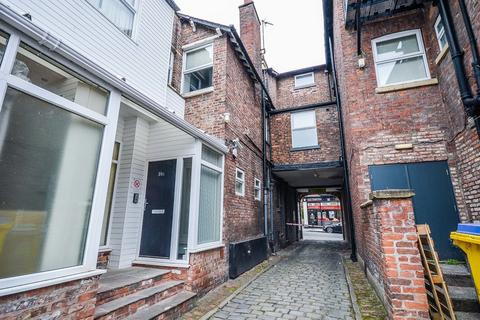 2 bedroom apartment to rent, The Downs, Altrincham