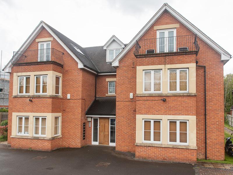 Eynsham Road, Botley, Oxford 1 bed apartment £1,020 pcm (£235 pw)