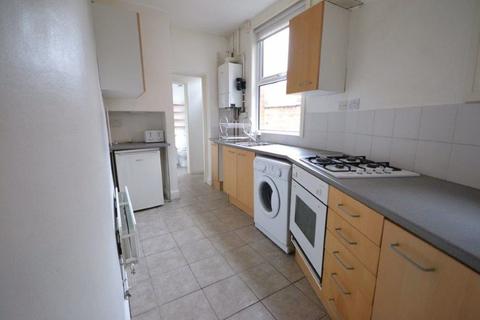 3 bedroom terraced house to rent - Queens Road, Clarendon Park, Leicester, LE2 3FN