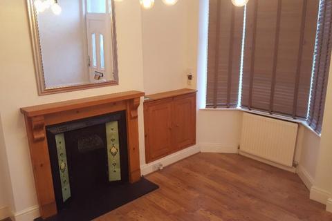 3 bedroom terraced house to rent, Central Road  Leicester