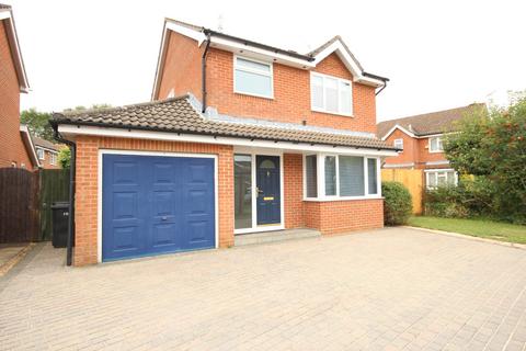 3 bedroom detached house to rent, The Orchard, Denmead UNFURNISHED