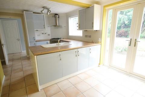 3 bedroom detached house to rent, The Orchard, Denmead UNFURNISHED