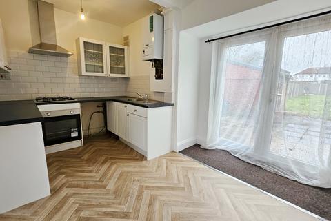 3 bedroom terraced house to rent, Hayes,  Hayes, UB4