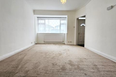 3 bedroom terraced house to rent, Hayes,  Hayes, UB4