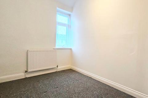 3 bedroom terraced house to rent, Hayes,  Hayes, UB4