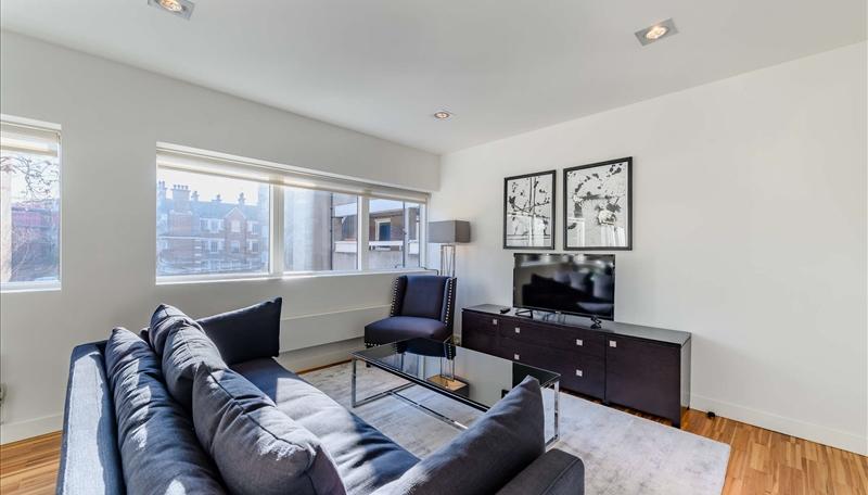 Apartment in South Kensington - View 3