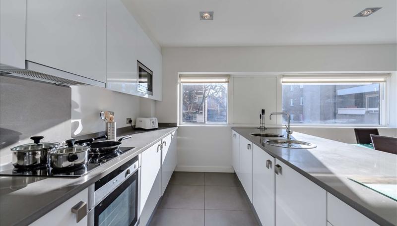 Apartment in South Kensington - View 5