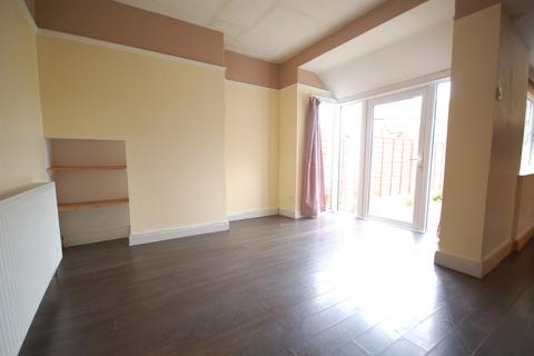 2 bedroom terraced house to rent, Southbank Avenue, Blackpool FY4