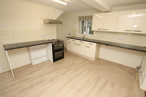 2 bedroom townhouse to rent, Jos Lane, Shepley, Huddersfield