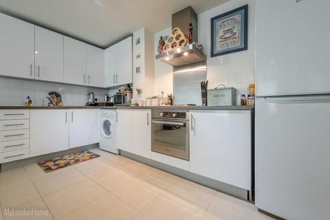 2 bedroom apartment to rent, Admiral House, St George Wharf, Vauxhall, London, SW8