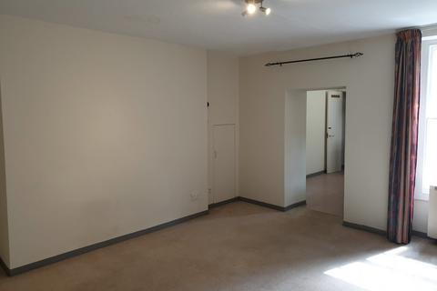 1 bedroom flat to rent - Flat 2, 31 Pittville Lawn
