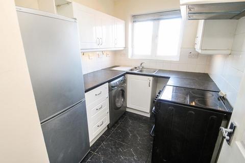 1 bedroom flat to rent, Vicarage Close, Northolt