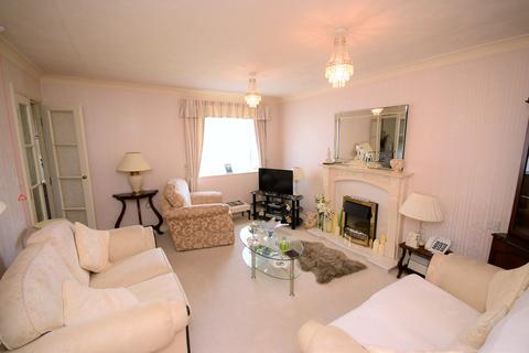 1 bedroom apartment for sale - Lystra Court, 103-107 South Promenade, Lytham St Annes, FY8