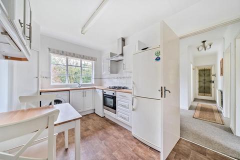 2 bedroom maisonette to rent, Glenhill Close,  Finchley,  N3