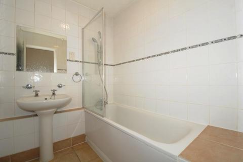 2 bedroom apartment to rent, Northwood,  Middlesex,  HA6