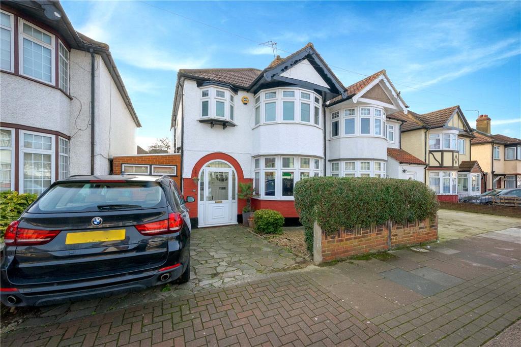 Dewsbury Road, London, NW10 3 bed semidetached house £725,000