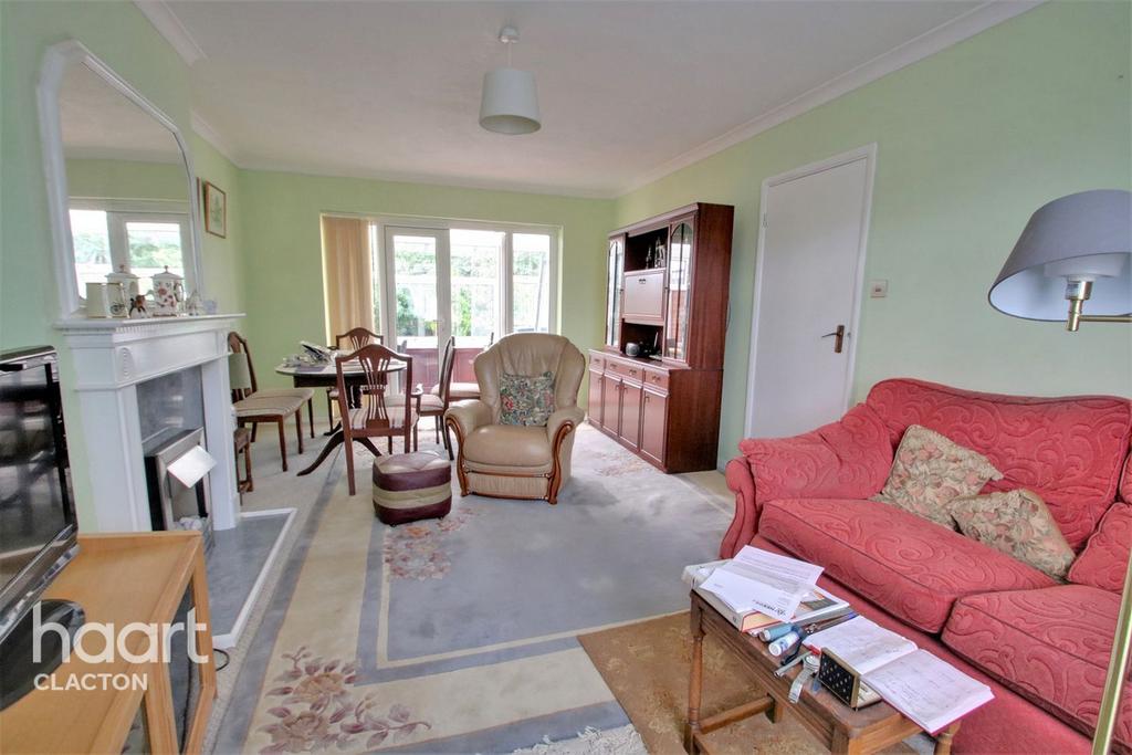 Rainham Way, FrintonOnSea 2 bed bungalow £230,000