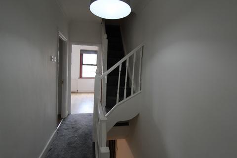 3 bedroom terraced house to rent, Faircross Avenue, Barking, Essex, IG11