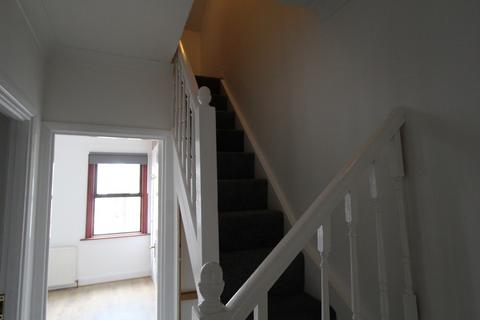 3 bedroom terraced house to rent, Faircross Avenue, Barking, Essex, IG11