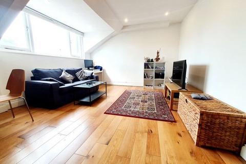 1 bedroom flat to rent, Burghley road, Kentish Town
