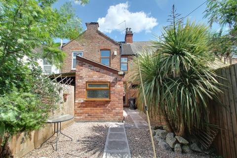 3 bedroom terraced house to rent - Vernon Road, Leicester