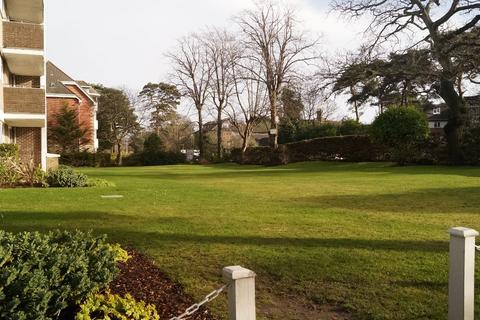 2 bedroom apartment to rent, Bourne Pines