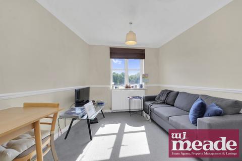 1 bedroom flat to rent, Green Court, Stepney Green, E1