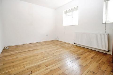 1 bedroom maisonette to rent, Glebe Side, Twickenham, TW1