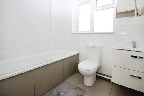1 bedroom maisonette to rent, Glebe Side, Twickenham, TW1