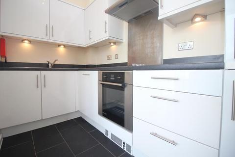 2 bedroom flat to rent, Staten House, The Hub