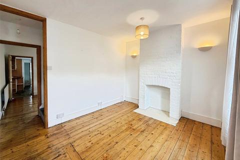 3 bedroom terraced house to rent, Granby Gardens, Berkshire RG1